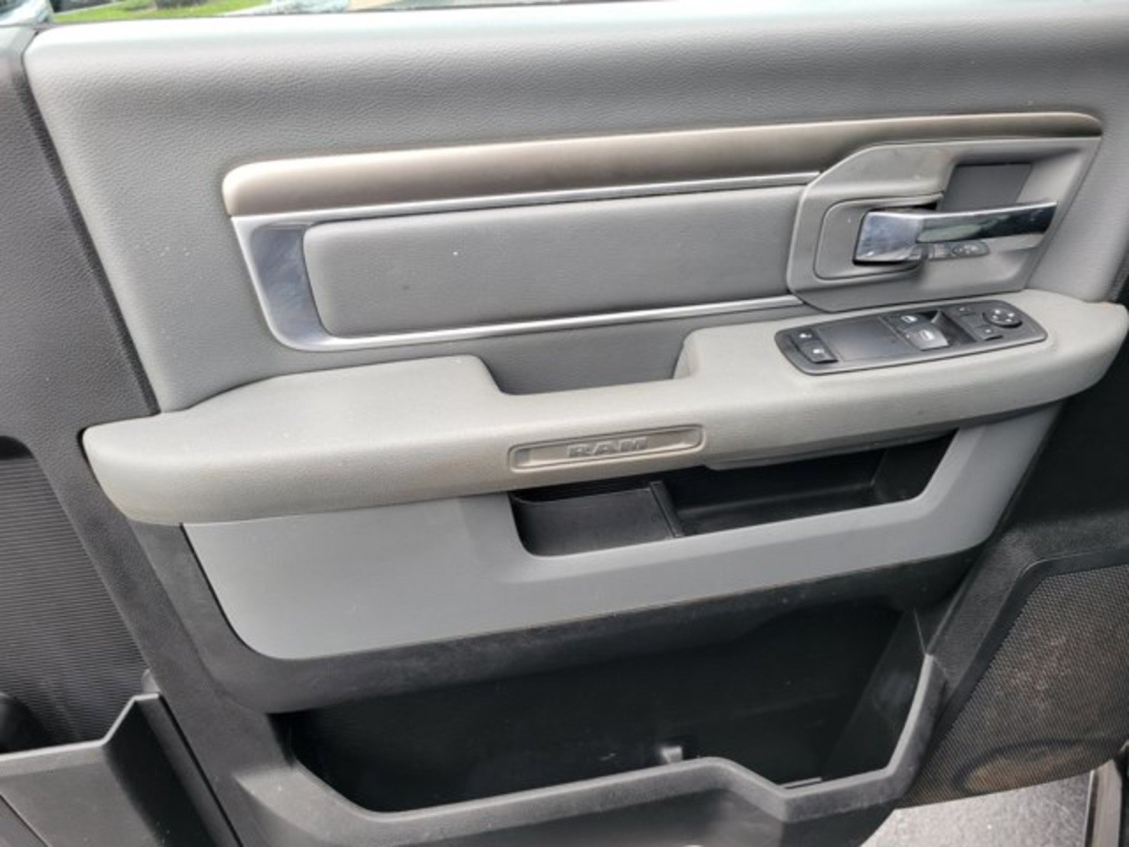 Used 2019 RAM 1500 Tradesman w/ Popular Equipment Group RWD image 10