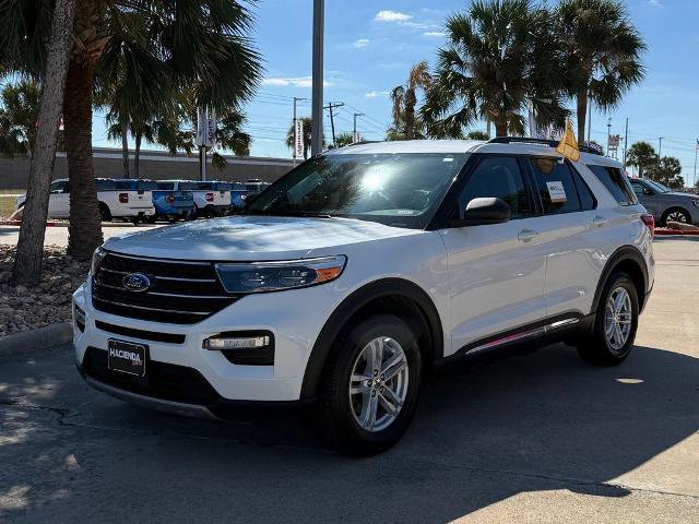 Certified 2022 Ford Explorer XLT w/ Equipment Group 202A image 1