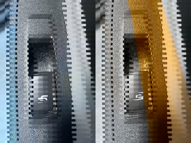 Used 2020 Chevrolet Equinox Premier image 47