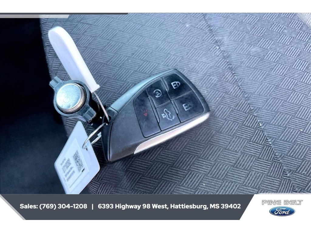 Used 2023 Chevrolet Silverado 1500 Custom w/ LPO, Dark Essentials Package AWD/4WD image 9