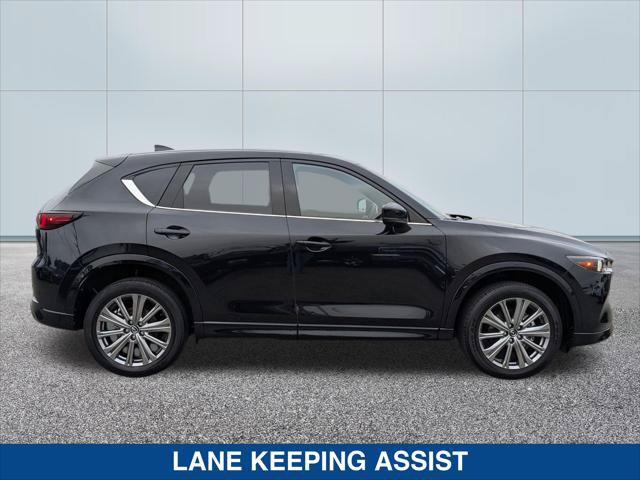 Used 2023 MAZDA CX-5 Signature AWD/4WD image 6