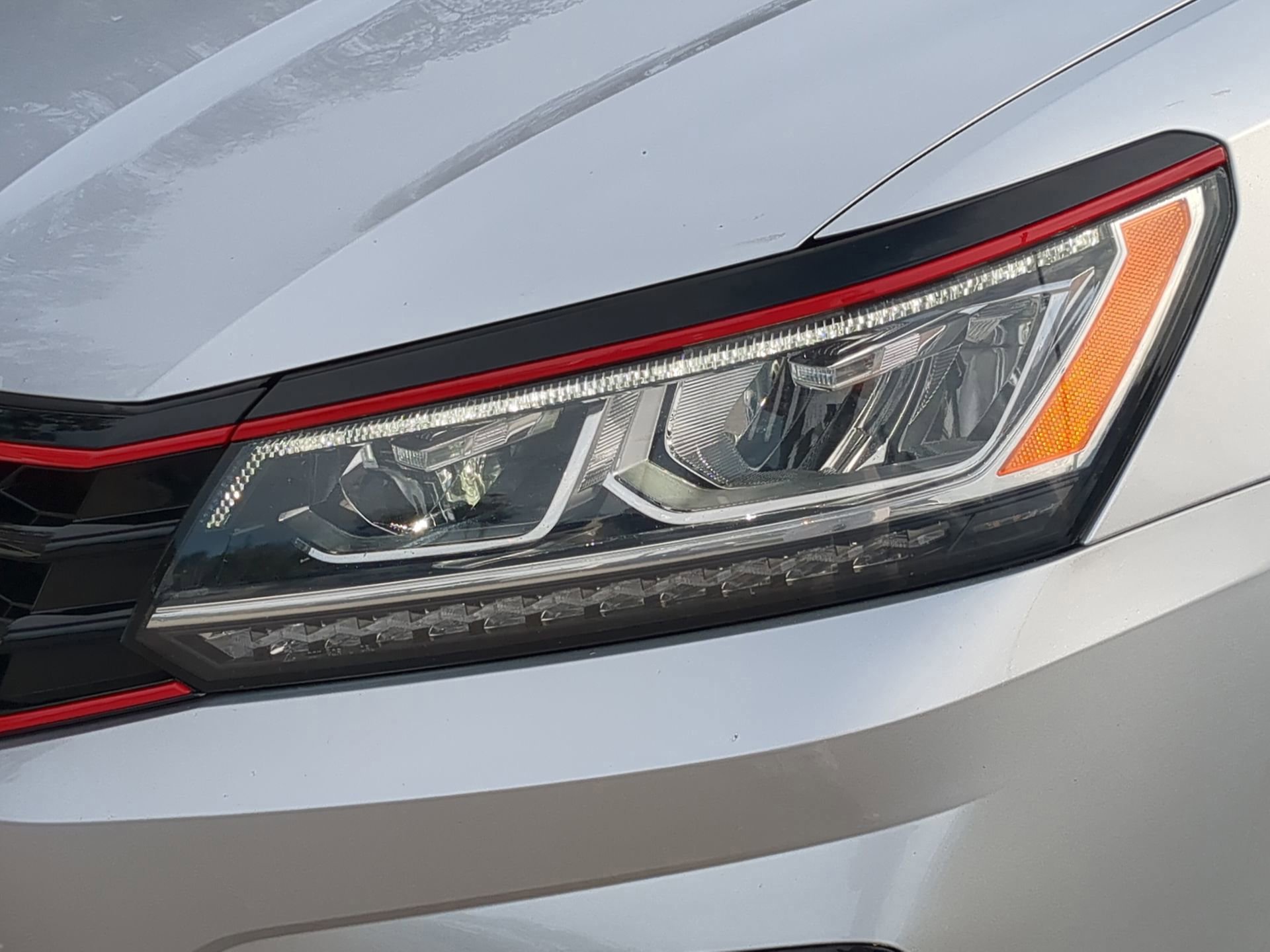 Used 2018 Volkswagen Passat GT image 36