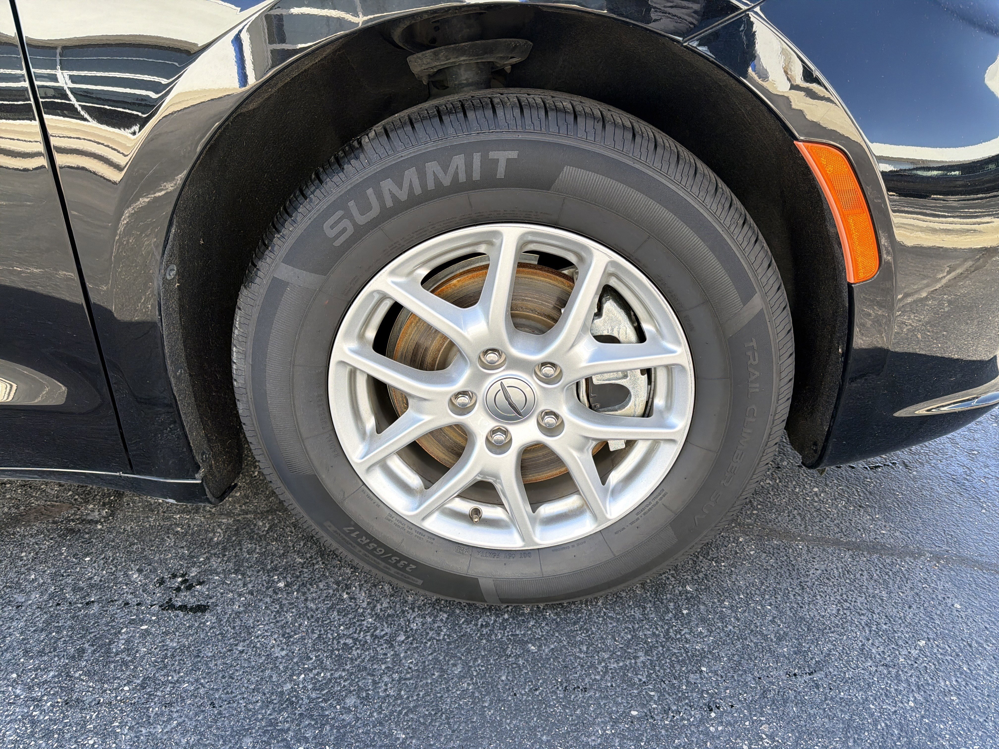 Used 2025 Chrysler Pacifica Select image 15