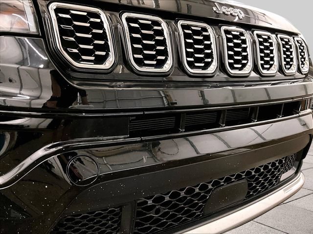 Used 2024 Jeep Compass Limited AWD/4WD image 29