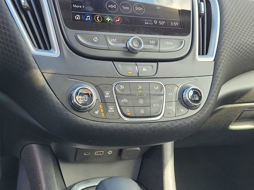 Used 2024 Chevrolet Malibu LT image 28