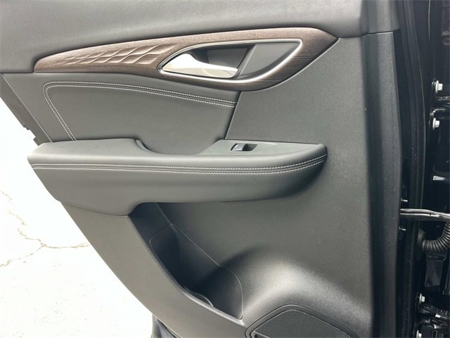 Used 2023 Buick Envision Avenir image 20