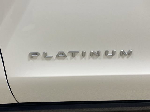 Certified 2025 Ford Expedition Max Platinum w/ Driver's Package AWD/4WD image 29