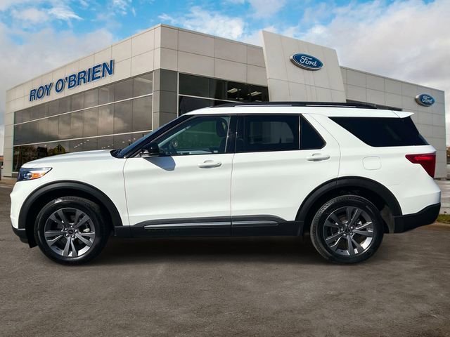 Certified 2024 Ford Explorer XLT w/ Equipment Group 202A AWD/4WD image 2