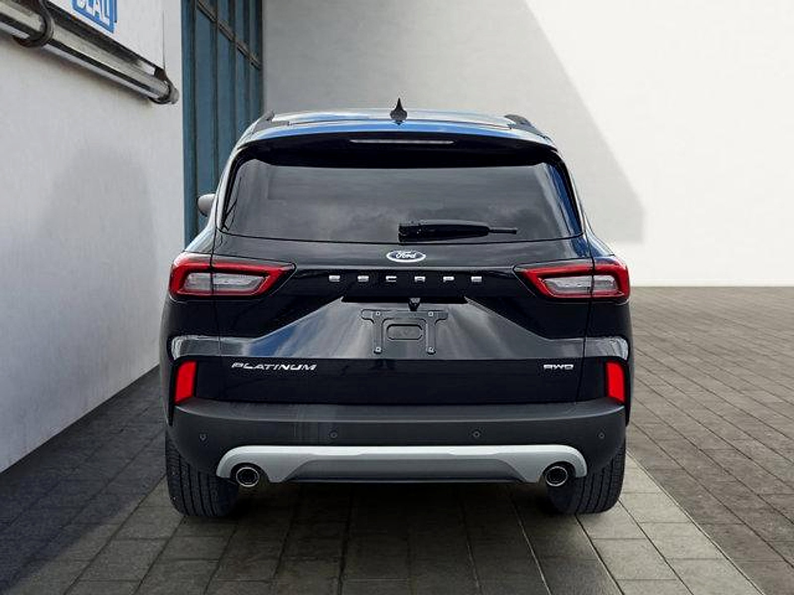 Certified 2023 Ford Escape Platinum AWD/4WD image 4
