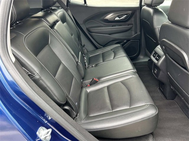 Used 2023 GMC Terrain SLT image 25