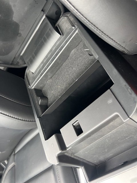 Certified 2022 Ford Explorer XLT w/ Equipment Group 202A image 17