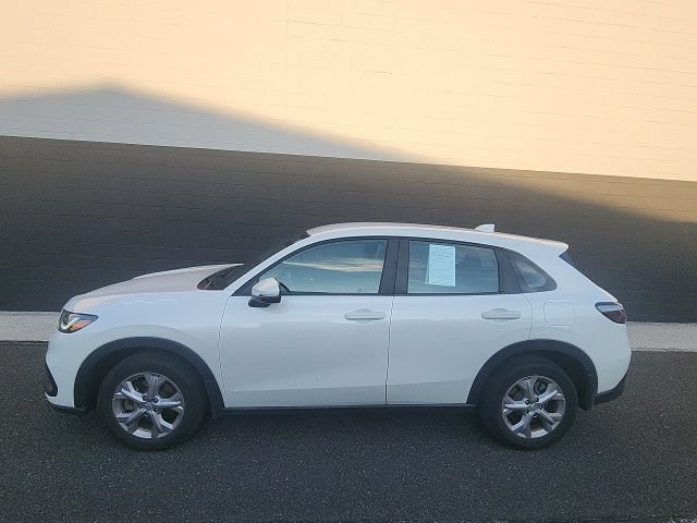 Used 2025 Honda HR-V LX image 3