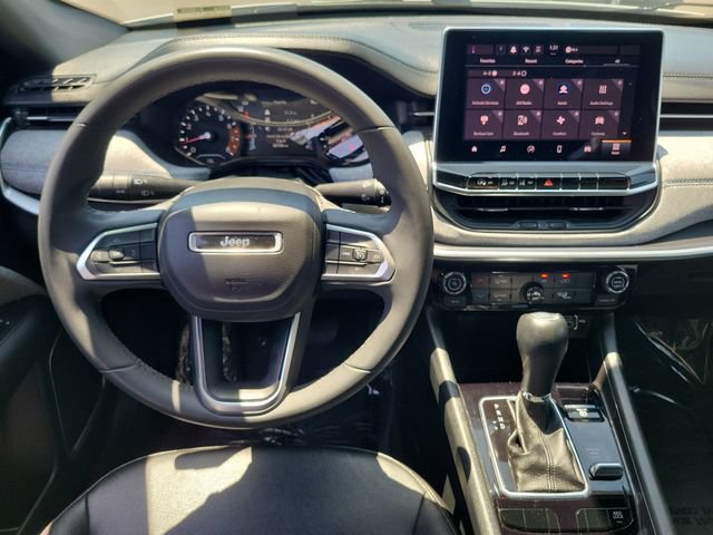 Used 2024 Jeep Compass Latitude AWD/4WD image 4