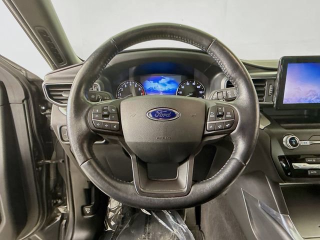 Certified 2020 Ford Explorer XLT w/ Equipment Group 202A image 11