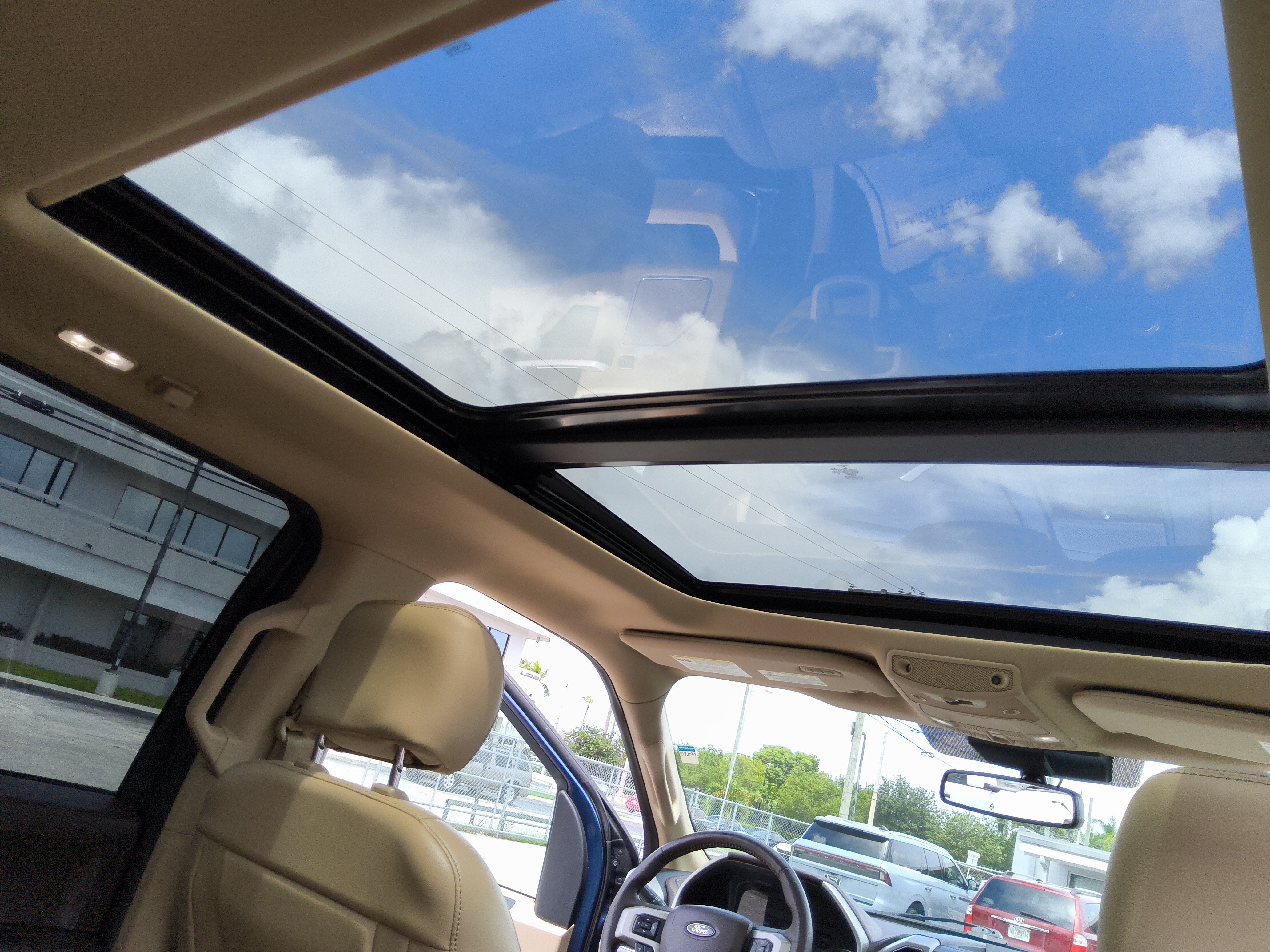 Certified 2019 Ford F150 Lariat w/ Equipment Group 502A Luxury AWD/4WD image 23