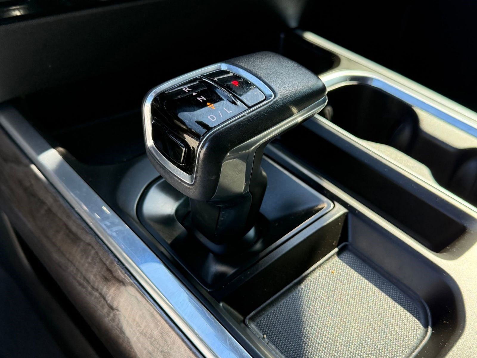 Used 2022 Chevrolet Silverado 1500 LTZ image 16