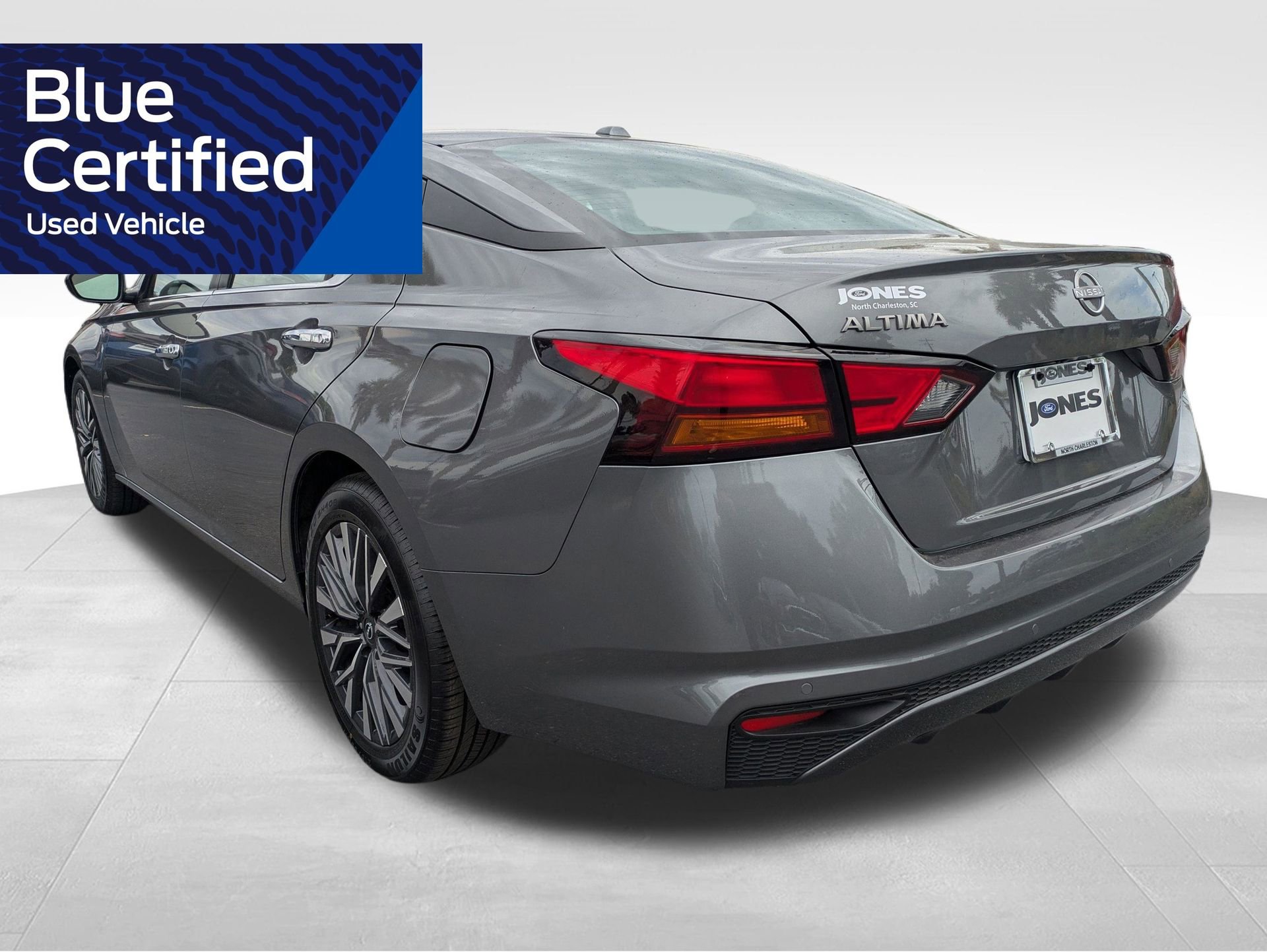 Used 2025 Nissan Altima 2.5 SV FWD image 8