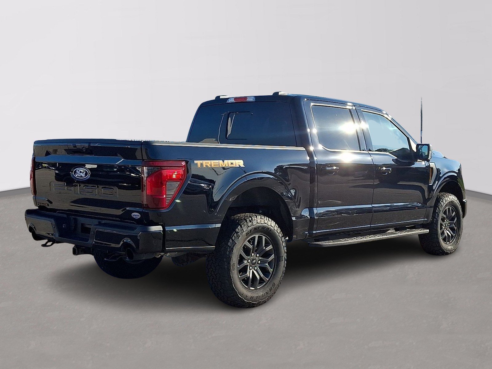 Certified 2025 Ford F150 Tremor w/ Bed Utility Package AWD/4WD image 6