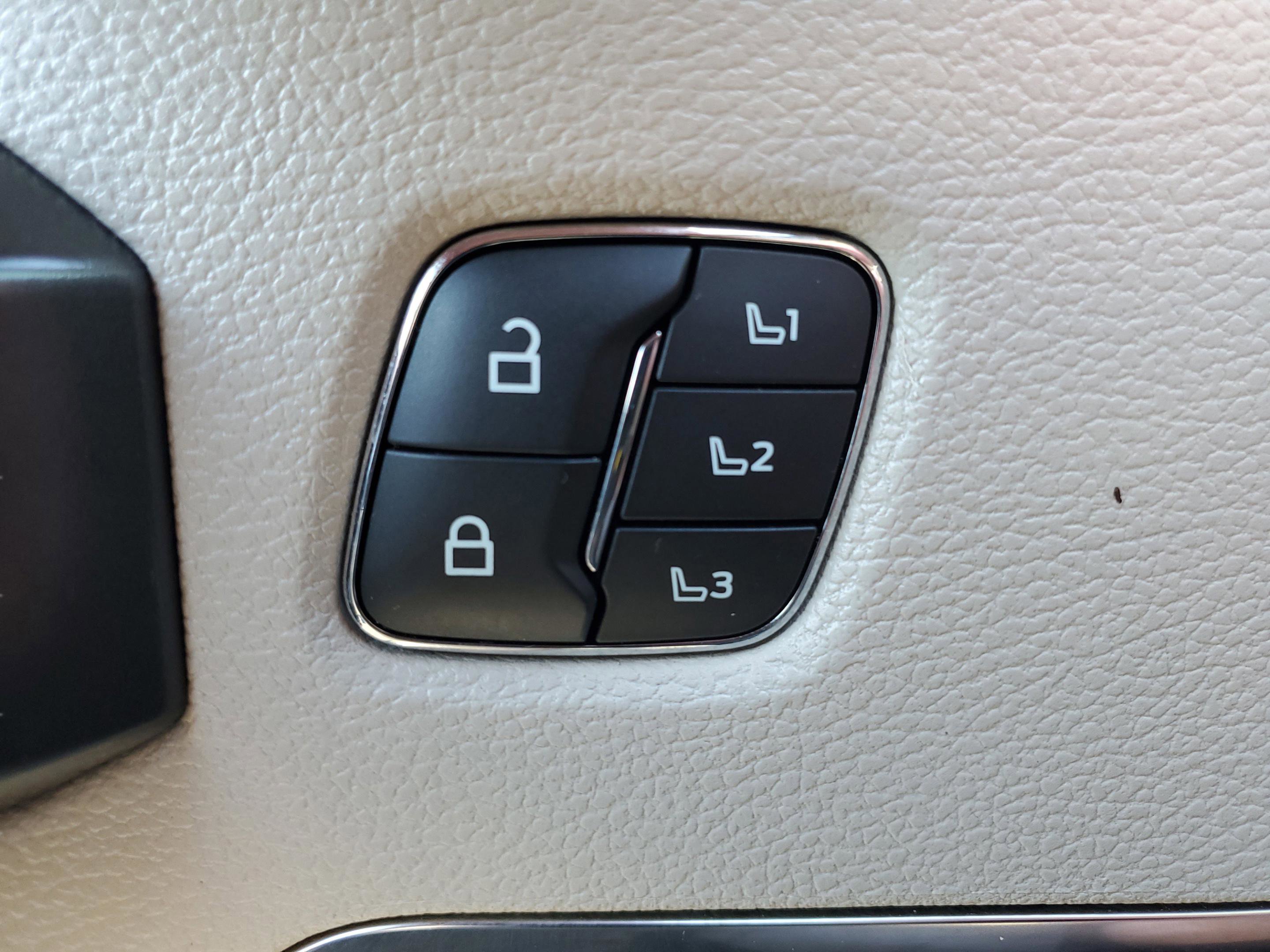 Certified 2021 Ford F250 Limited image 24