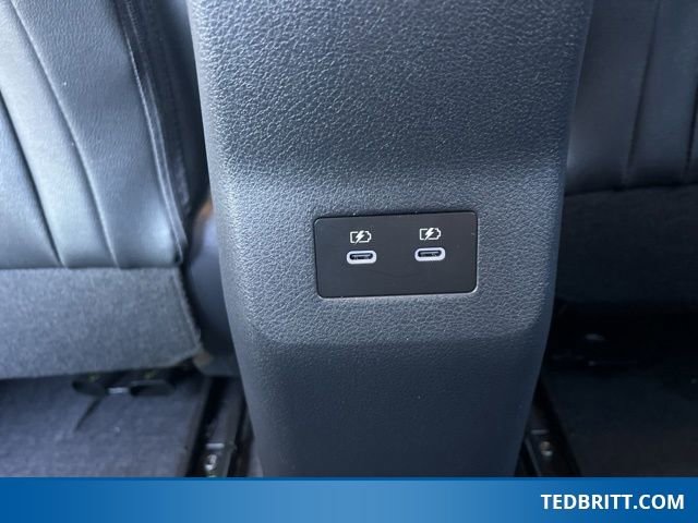 Used 2025 Nissan Kicks SR image 16
