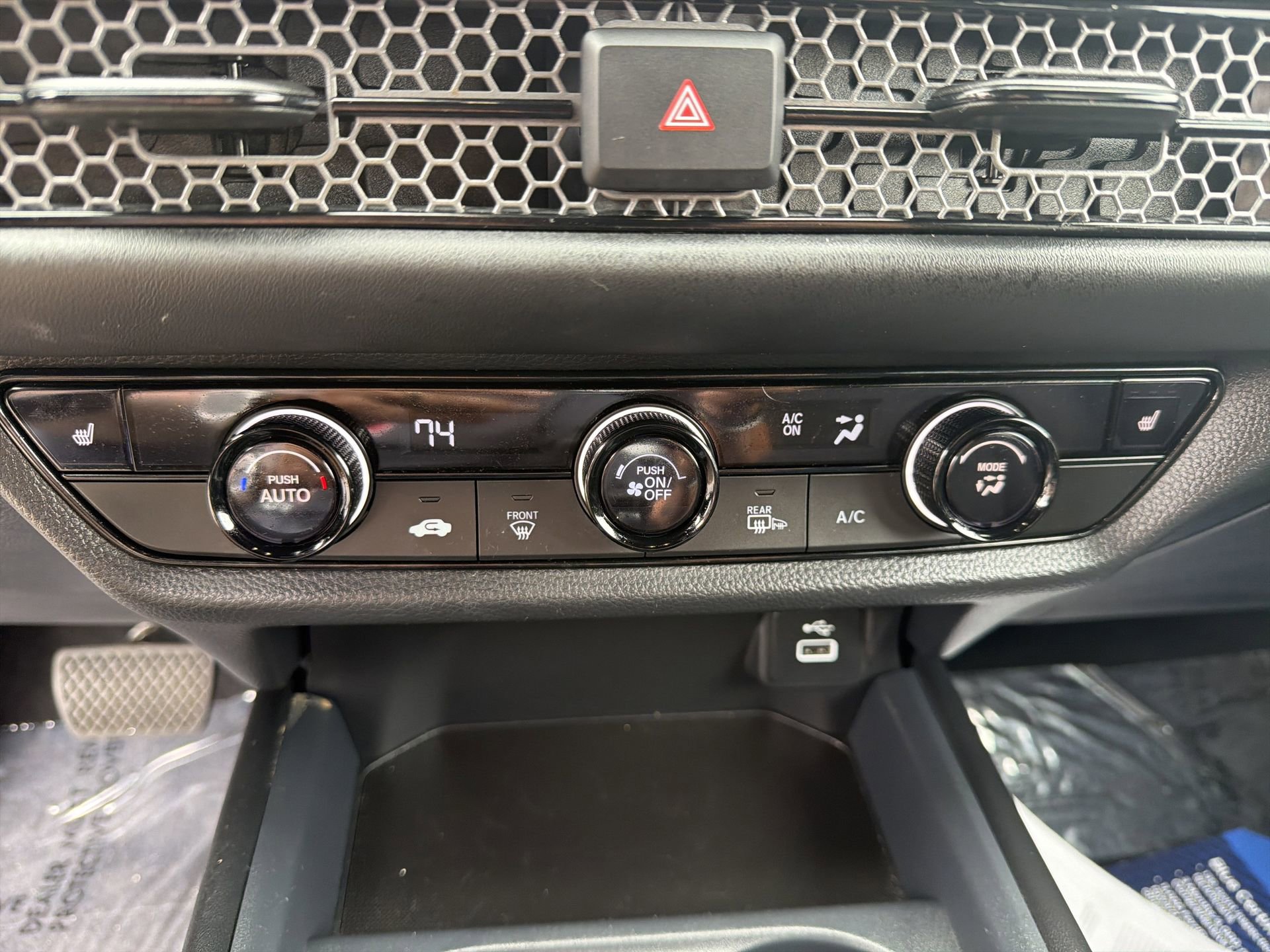 Used 2025 Honda HR-V Sport image 6