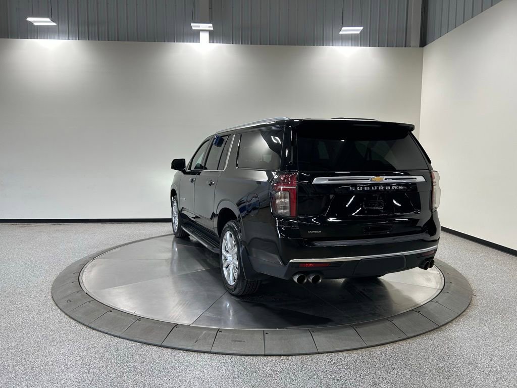 Used 2021 Chevrolet Suburban High Country AWD/4WD image 9