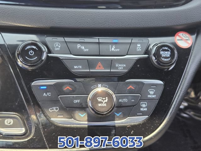 Used 2025 Chrysler Pacifica Select FWD image 25