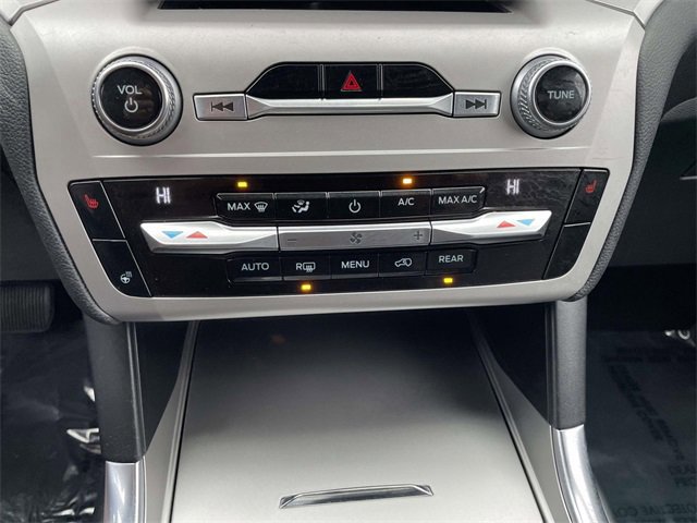 Certified 2020 Ford Explorer XLT w/ Equipment Group 202A image 22