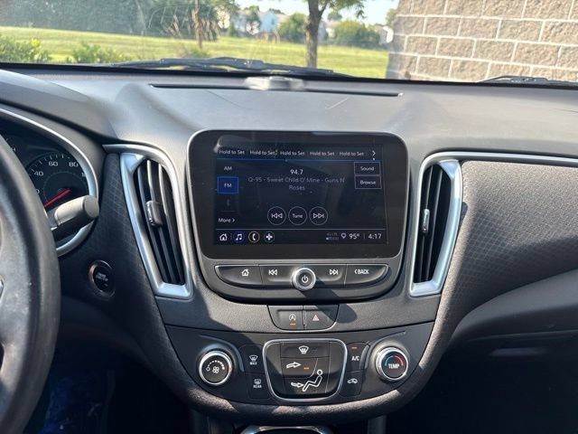 Used 2021 Chevrolet Malibu RS FWD image 23