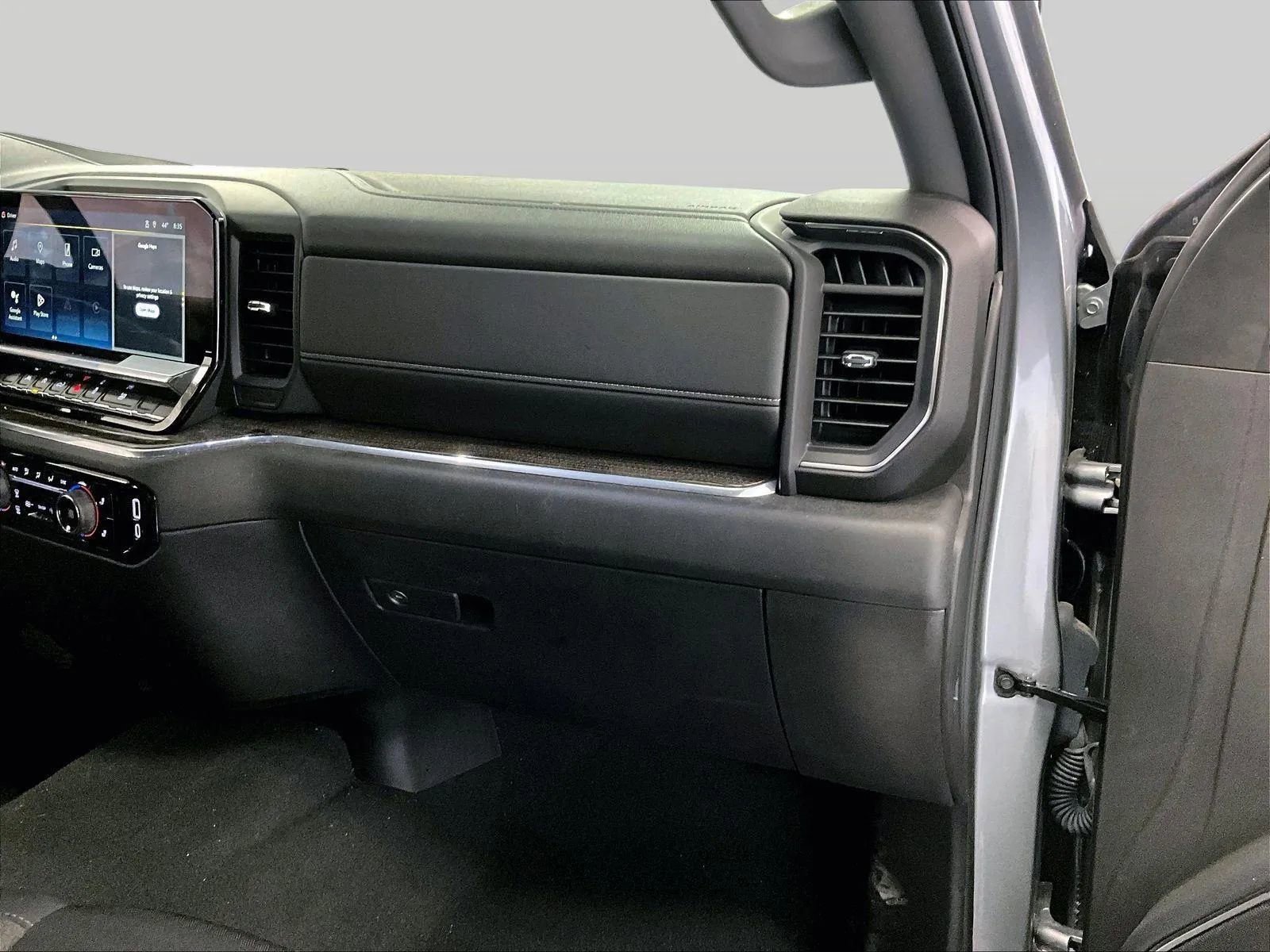 Used 2024 Chevrolet Silverado 1500 LT image 15