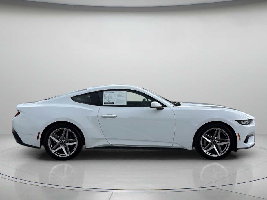 Certified 2024 Ford Mustang Coupe RWD image 2