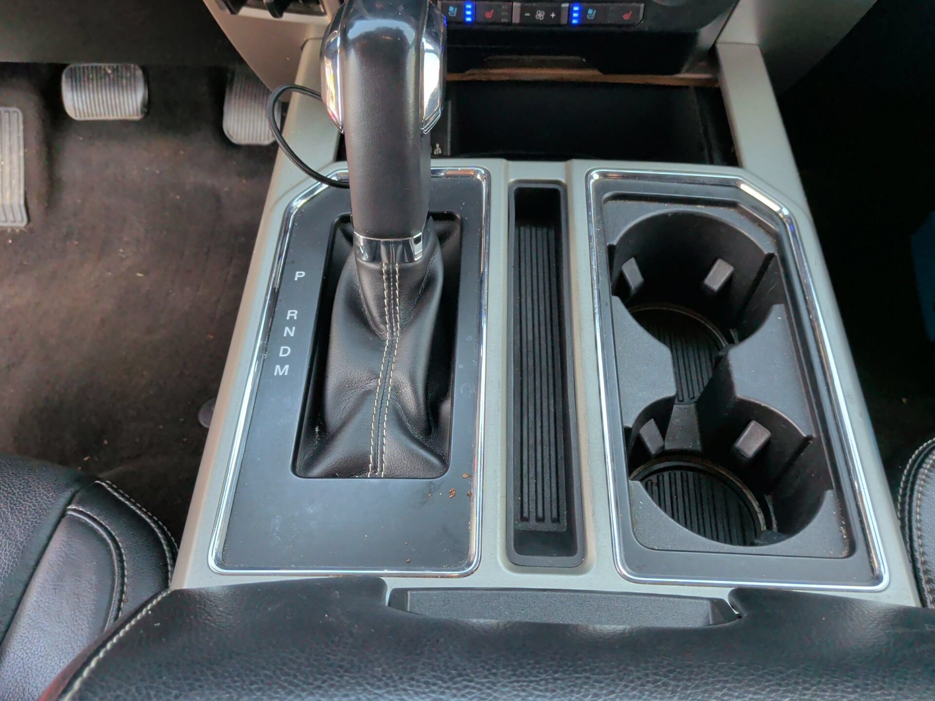 Certified 2019 Ford F150 Lariat w/ Equipment Group 502A Luxury AWD/4WD image 31