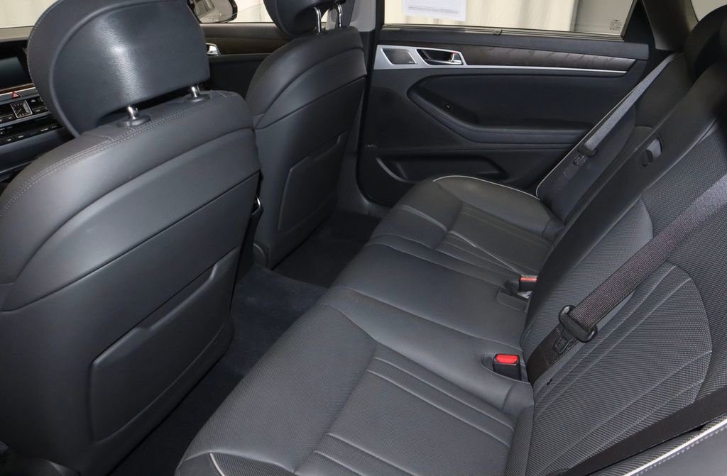 Used 2018 Genesis G80 3.8 w/ Option Group 03 AWD/4WD image 21