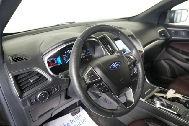 Certified 2020 Ford Edge Titanium w/ Equipment Group 301A AWD/4WD image 21