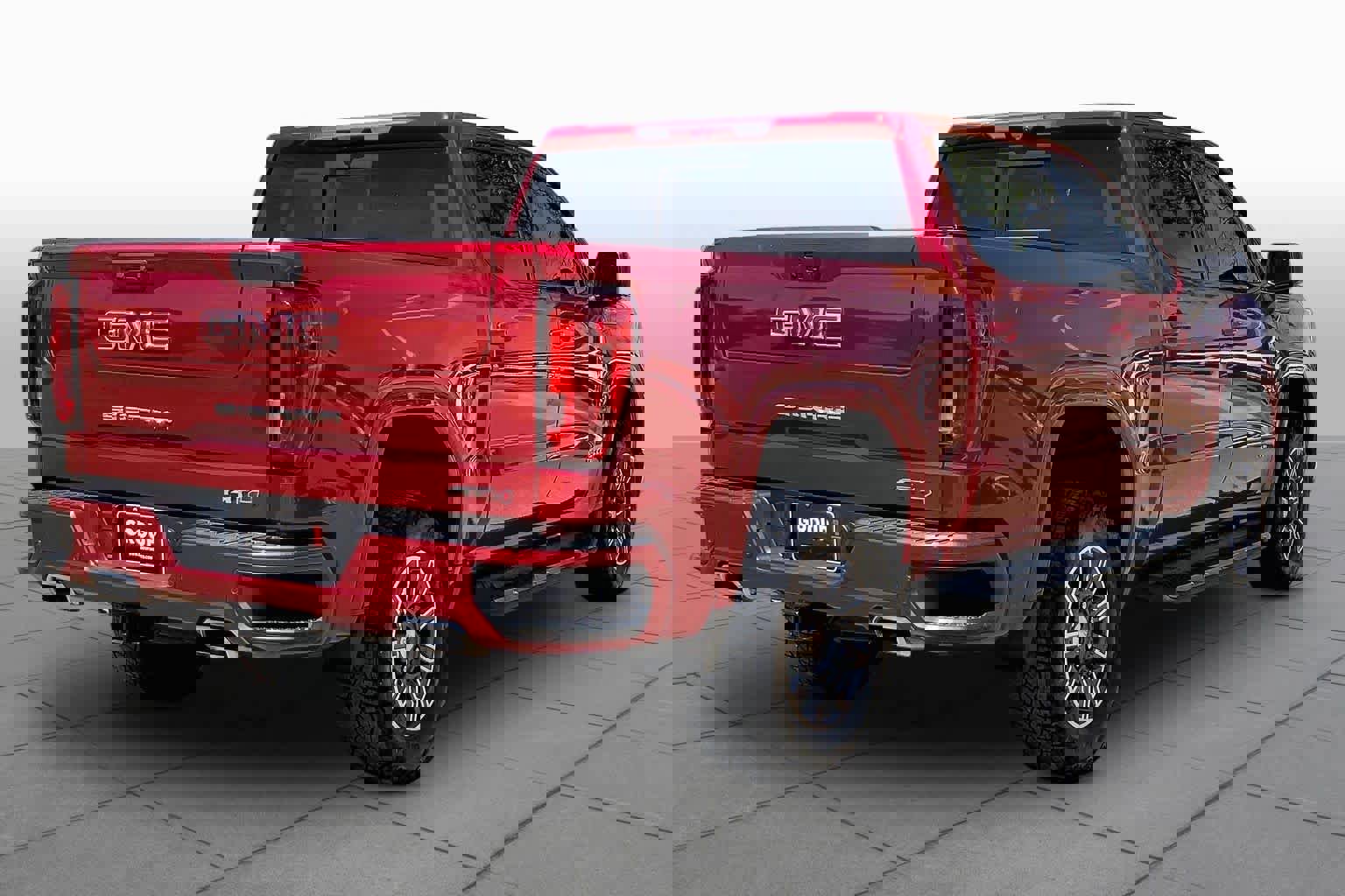 Used 2024 GMC Sierra 1500 AT4 w/ Technology Package image 3