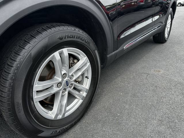 Certified 2023 Ford Explorer XLT w/ Equipment Group 202A AWD/4WD image 12