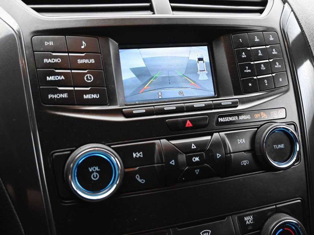 Certified 2018 Ford Explorer XLT image 43