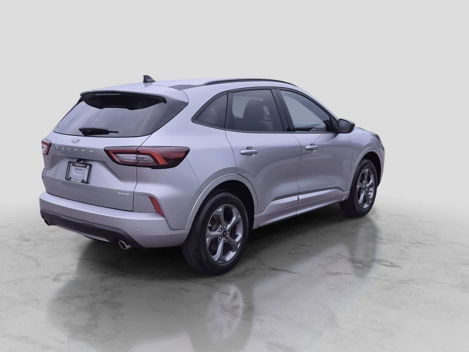 Certified 2024 Ford Escape ST-Line w/ Tech Pack #1 AWD/4WD image 8