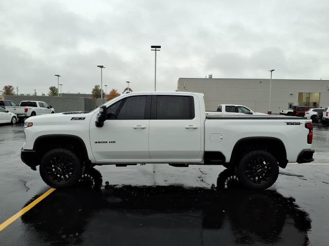 Used 2025 Chevrolet Silverado 3500 LTZ w/ LTZ Plus Package AWD/4WD image 8