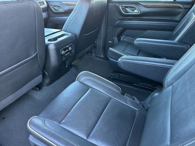 Used 2023 Chevrolet Suburban Premier image 11
