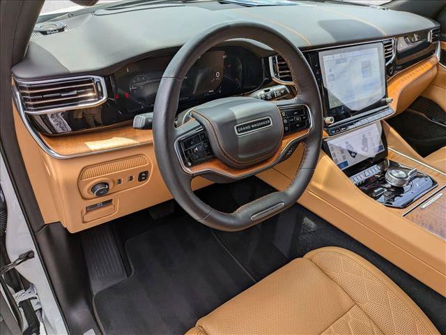Used 2024 Jeep Grand Wagoneer Series III w/ Rear Seat Video Group 1 AWD/4WD image 10