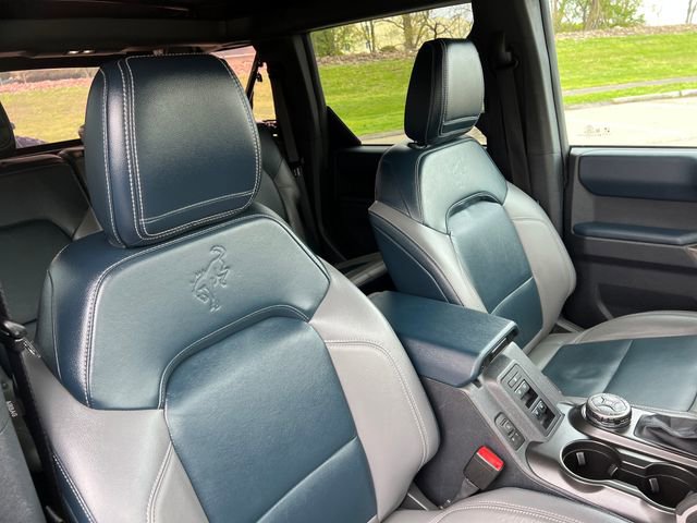 Certified 2021 Ford Bronco Outer Banks w/ Sasquatch Package AWD/4WD image 37