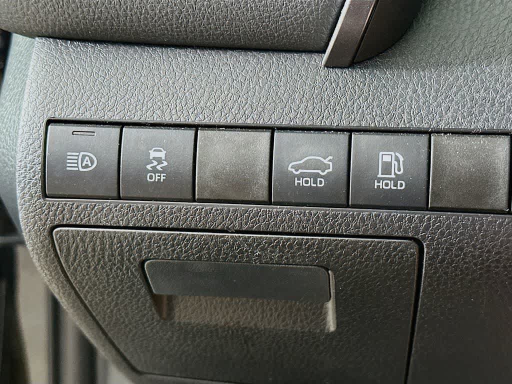 Used 2021 Toyota Camry SE FWD image 26