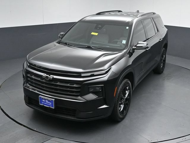 Used 2024 Chevrolet Traverse LT w/ Midnight/Sport Edition AWD/4WD image 45