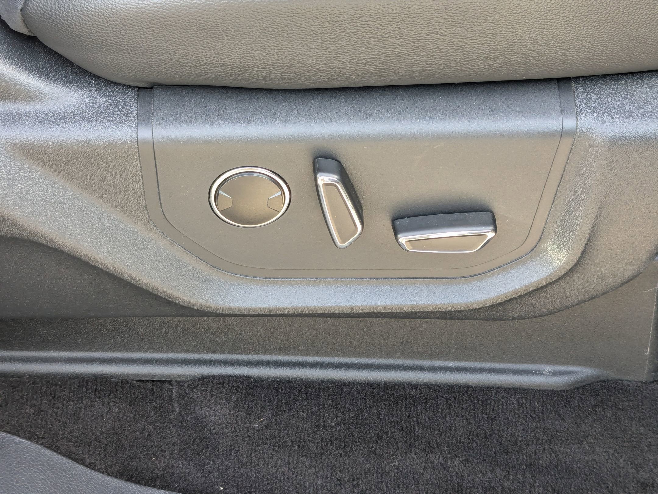 Certified 2022 Ford Expedition Limited image 45