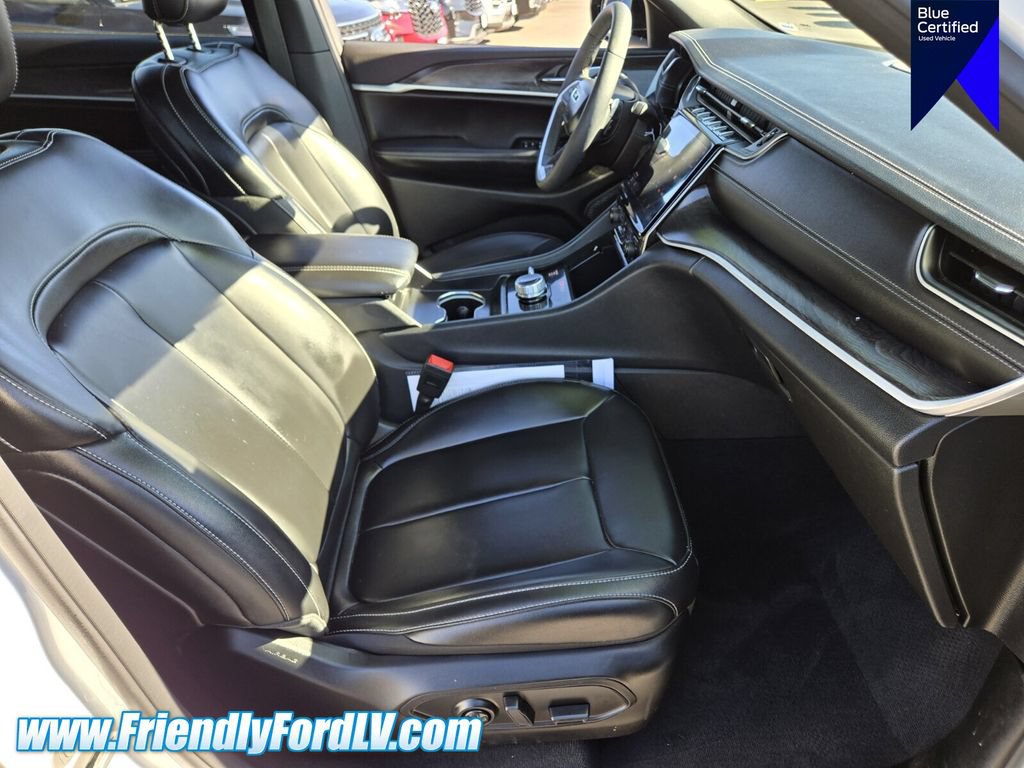 Used 2025 Jeep Grand Cherokee L Limited AWD/4WD image 14