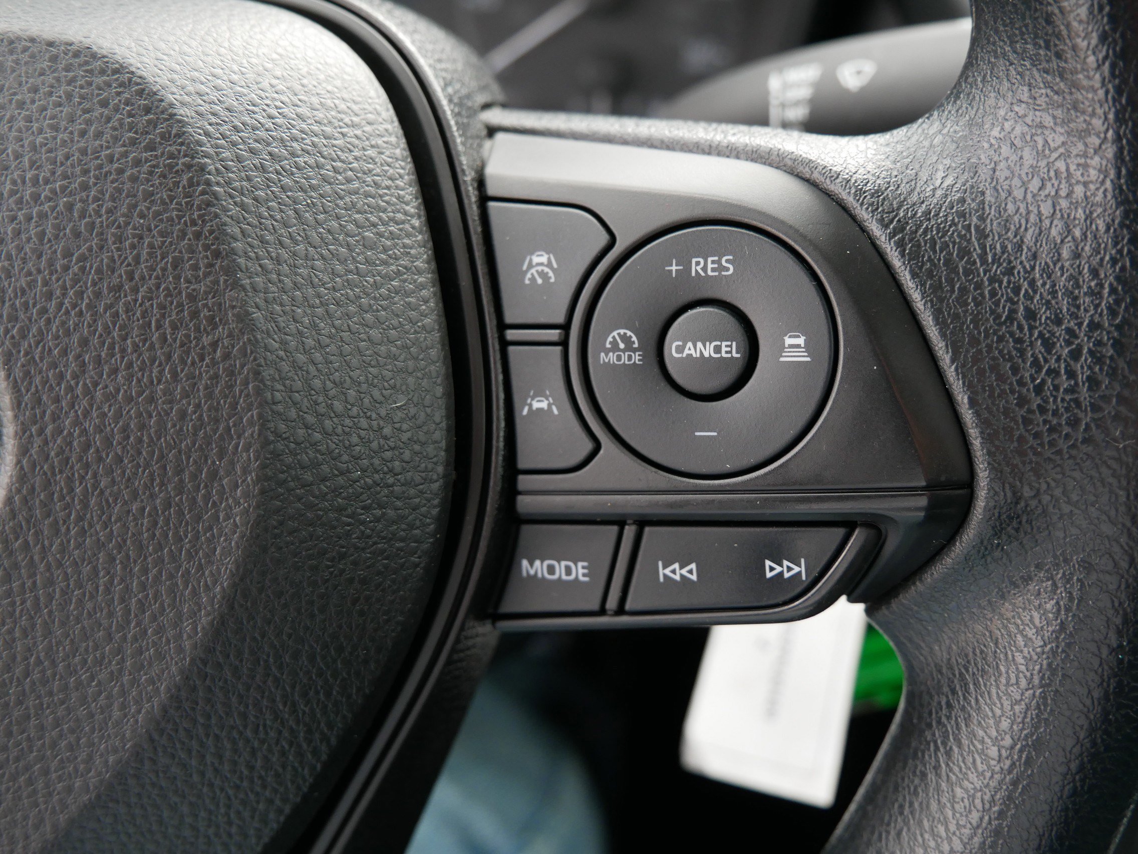 Used 2023 Toyota Corolla LE FWD image 28