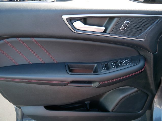 Certified 2022 Ford Edge ST-Line AWD/4WD image 10