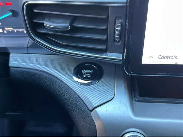 Certified 2022 Ford Explorer XLT w/ Equipment Group 202A image 28