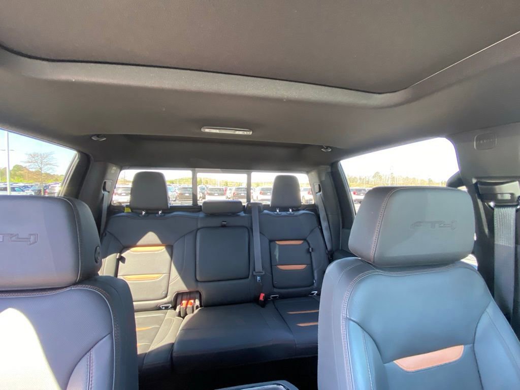 Used 2024 GMC Sierra 2500 AT4 w/ AT4 Preferred Package image 29